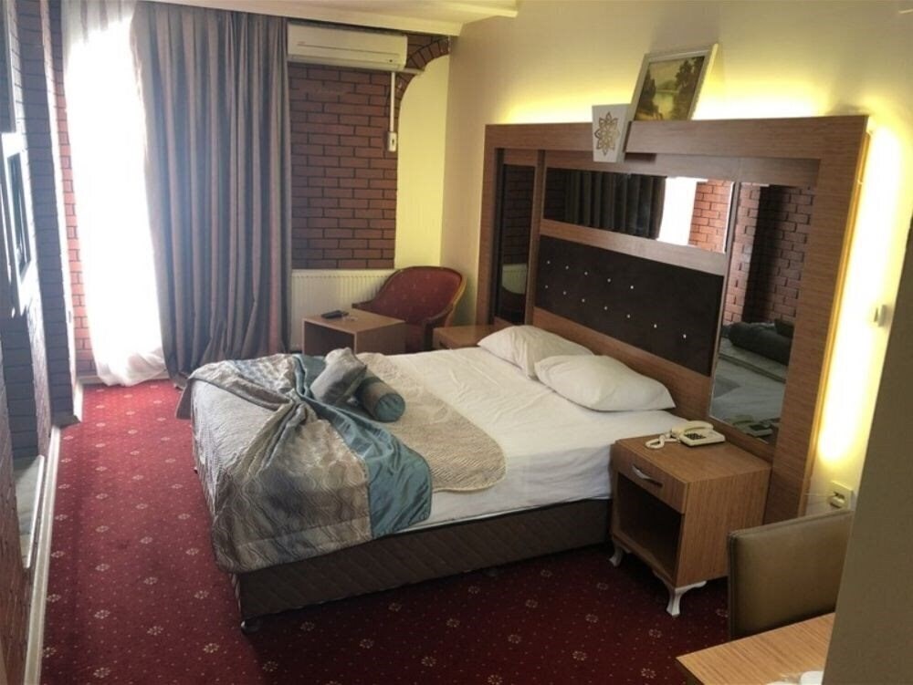 Апартаменти Grand Milan Hotel 3*